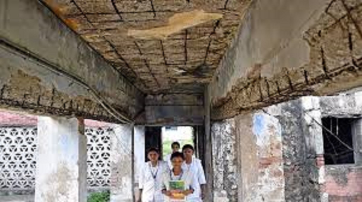 meerut 131 dilapidated schools to be demolished and rebuilt